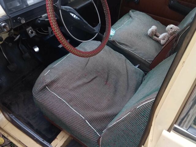 Желтый Москвич / АЗЛК 412, объемом двигателя 1.5 л и пробегом 110 тыс. км за 406 $, фото 4 на Automoto.ua