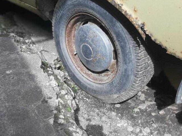 Желтый Москвич / АЗЛК 412, объемом двигателя 1.5 л и пробегом 86 тыс. км за 314 $, фото 2 на Automoto.ua