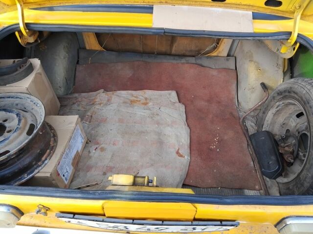 Жовтий Москвич / АЗЛК 412, об'ємом двигуна 0.15 л та пробігом 92 тис. км за 286 $, фото 7 на Automoto.ua