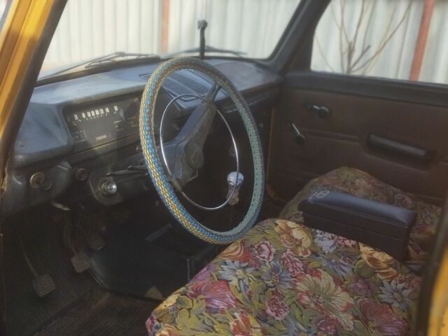 Желтый Москвич / АЗЛК 412, объемом двигателя 0 л и пробегом 51 тыс. км за 304 $, фото 8 на Automoto.ua