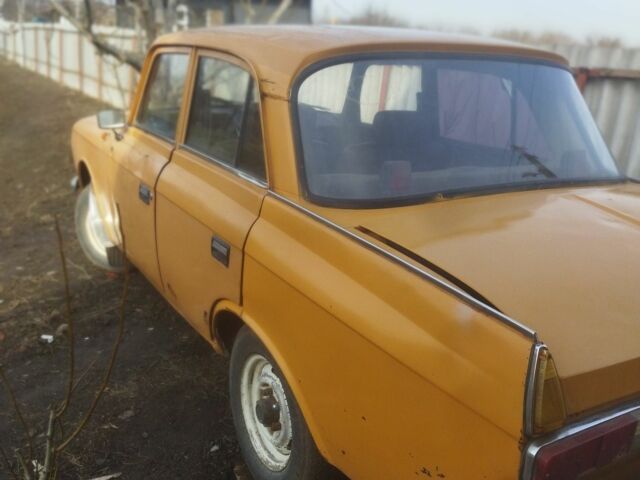 Желтый Москвич / АЗЛК 412, объемом двигателя 0 л и пробегом 51 тыс. км за 304 $, фото 2 на Automoto.ua