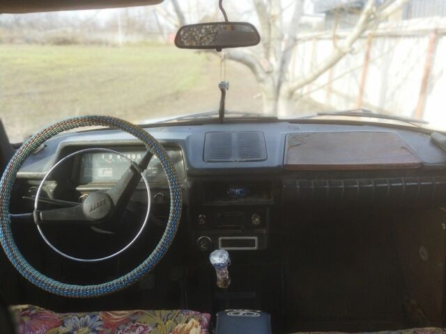 Желтый Москвич / АЗЛК 412, объемом двигателя 0 л и пробегом 51 тыс. км за 304 $, фото 10 на Automoto.ua