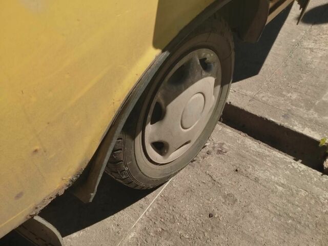 Желтый Москвич / АЗЛК 412, объемом двигателя 0 л и пробегом 80 тыс. км за 413 $, фото 15 на Automoto.ua