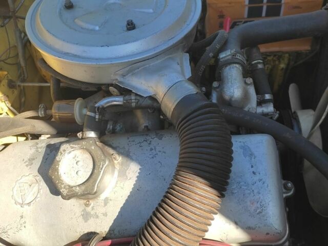 Желтый Москвич / АЗЛК 412, объемом двигателя 0 л и пробегом 80 тыс. км за 413 $, фото 3 на Automoto.ua