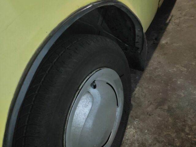 Желтый Москвич / АЗЛК 412, объемом двигателя 0 л и пробегом 80 тыс. км за 413 $, фото 12 на Automoto.ua