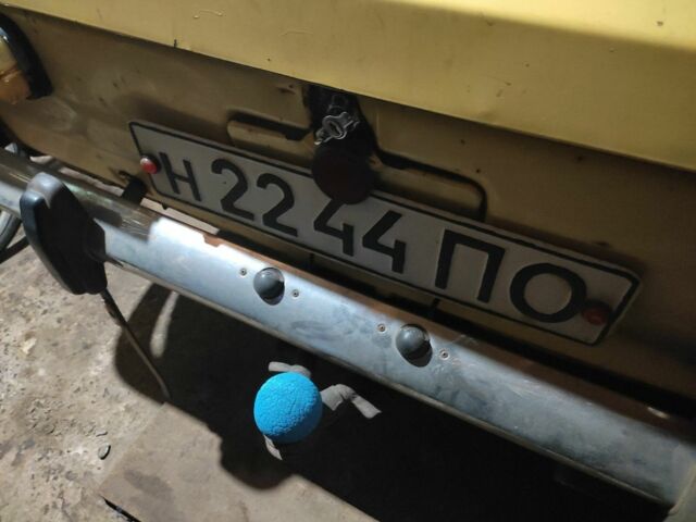 Желтый Москвич / АЗЛК 412, объемом двигателя 0 л и пробегом 80 тыс. км за 413 $, фото 2 на Automoto.ua