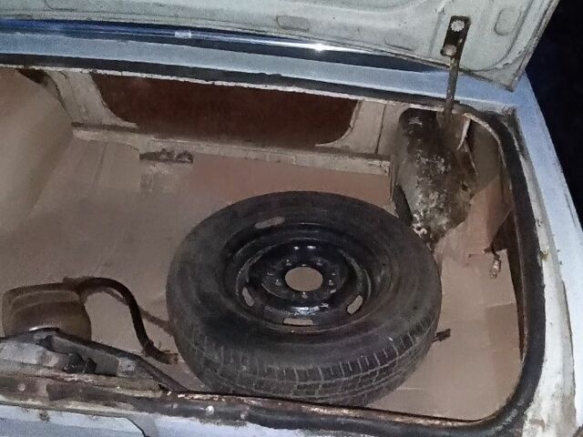 Серый Москвич / АЗЛК 412, объемом двигателя 1.5 л и пробегом 3 тыс. км за 214 $, фото 3 на Automoto.ua