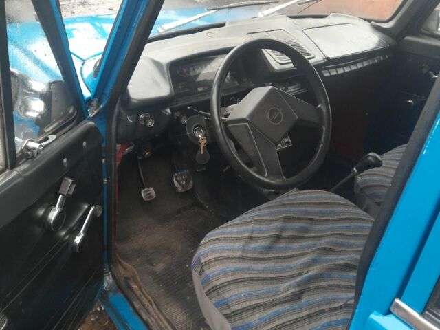 Синій Москвич / АЗЛК 412, об'ємом двигуна 0 л та пробігом 1000 тис. км за 190 $, фото 3 на Automoto.ua