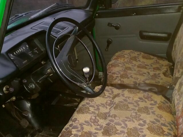 Зеленый Москвич / АЗЛК 412, объемом двигателя 1.5 л и пробегом 100 тыс. км за 596 $, фото 6 на Automoto.ua