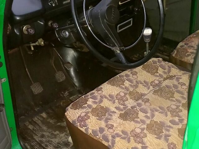 Зеленый Москвич / АЗЛК 412, объемом двигателя 1.5 л и пробегом 100 тыс. км за 596 $, фото 7 на Automoto.ua