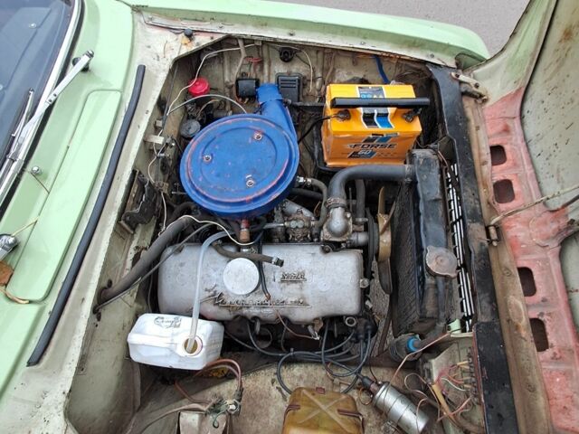 Зелений Москвич / АЗЛК 412, об'ємом двигуна 1 л та пробігом 300 тис. км за 548 $, фото 3 на Automoto.ua