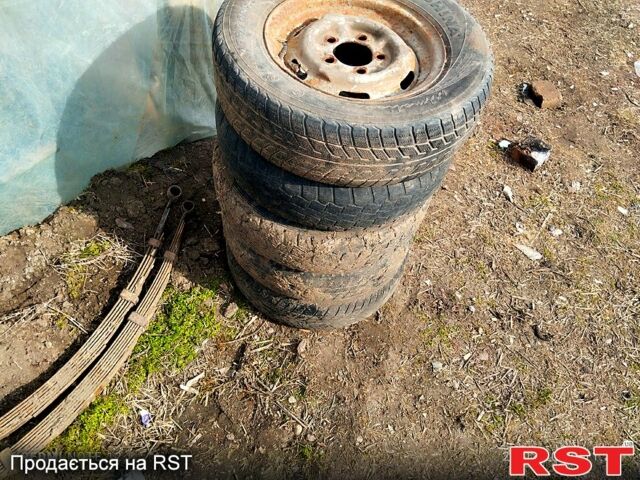 Зеленый Москвич / АЗЛК 412, объемом двигателя 1.8 л и пробегом 211 тыс. км за 360 $, фото 9 на Automoto.ua