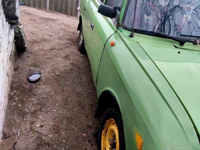 Зеленый Москвич / АЗЛК 412, объемом двигателя 1.5 л и пробегом 211 тыс. км за 240 $, фото 1 на Automoto.ua