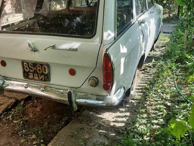 Белый Москвич / АЗЛК 427, объемом двигателя 0 л и пробегом 200 тыс. км за 250 $, фото 2 на Automoto.ua