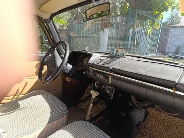 Зеленый Москвич / АЗЛК 427, объемом двигателя 1.5 л и пробегом 286 тыс. км за 850 $, фото 8 на Automoto.ua