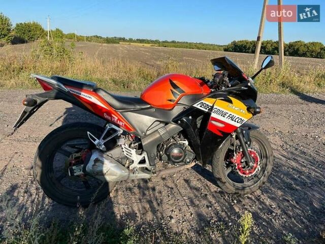 Оранжевый Мотo-Лидер ML 250 CBR, объемом двигателя 0.25 л и пробегом 7 тыс. км за 1000 $, фото 2 на Automoto.ua