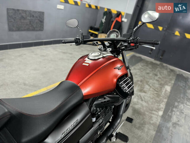 Червоний Мото Гуззі Каліфорнія, об'ємом двигуна 1.4 л та пробігом 36 тис. км за 15900 $, фото 9 на Automoto.ua