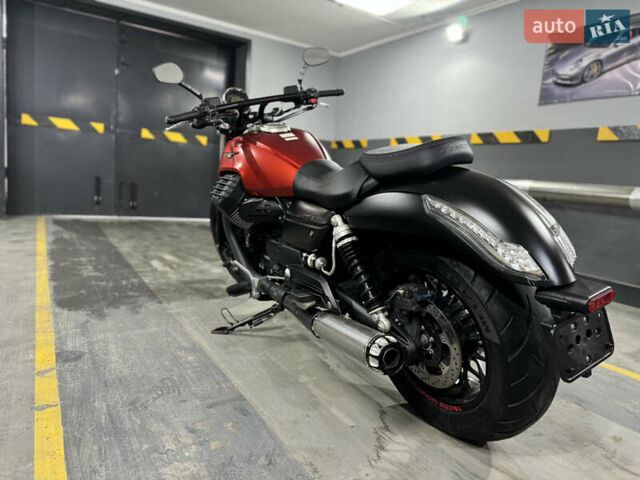 Червоний Мото Гуззі Каліфорнія, об'ємом двигуна 1.4 л та пробігом 36 тис. км за 15900 $, фото 7 на Automoto.ua