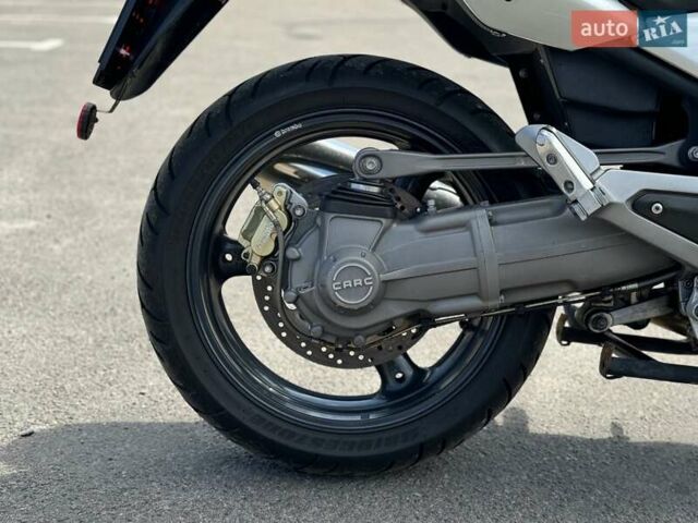 Мото Гуззі Breva V 1100, об'ємом двигуна 0 л та пробігом 53 тис. км за 5400 $, фото 8 на Automoto.ua