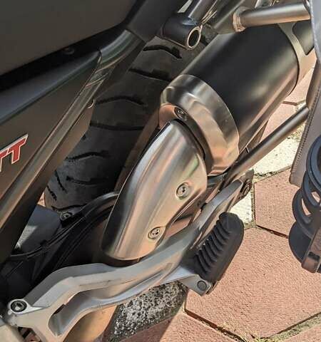 Мото Гуззі V85TT, об'ємом двигуна 0 л та пробігом 14 тис. км за 11998 $, фото 12 на Automoto.ua