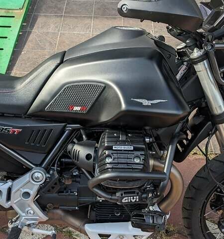 Мото Гуззі V85TT, об'ємом двигуна 0 л та пробігом 14 тис. км за 11998 $, фото 2 на Automoto.ua