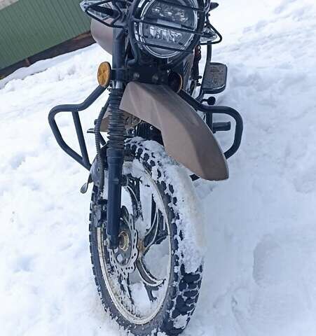 Коричневий Мустанг Dingo, об'ємом двигуна 0 л та пробігом 4 тис. км за 530 $, фото 1 на Automoto.ua