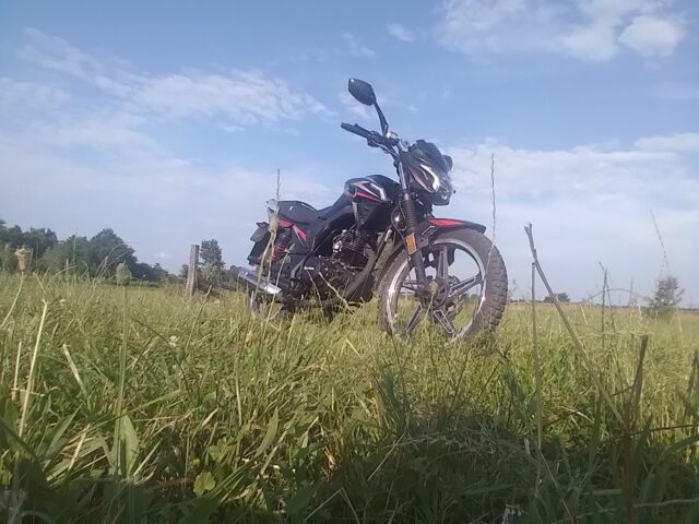 Мустанг Другая, объемом двигателя 0.2 л и пробегом 0 тыс. км за 1000 $, фото 1 на Automoto.ua