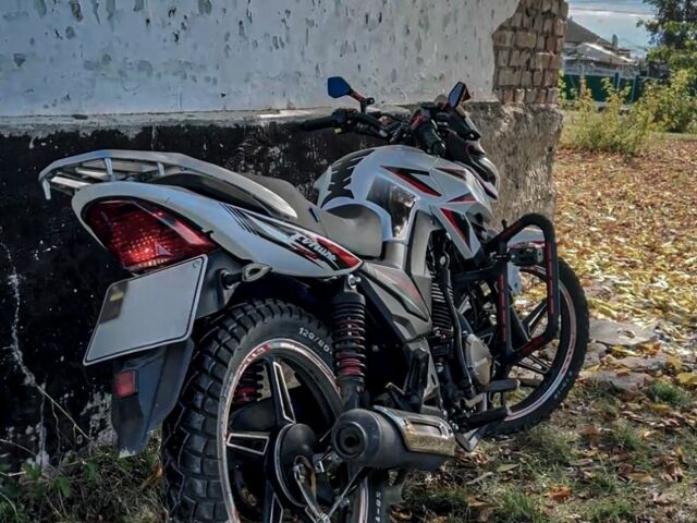 Мустанг Другая, объемом двигателя 0.2 л и пробегом 0 тыс. км за 1000 $, фото 1 на Automoto.ua