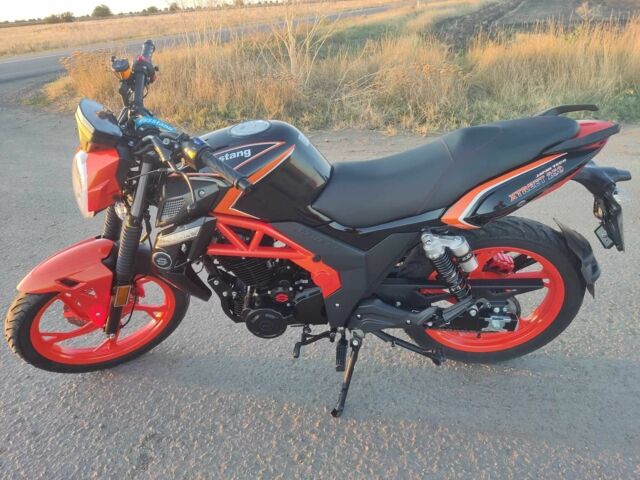 Мустанг Другая, объемом двигателя 0 л и пробегом 0 тыс. км за 1100 $, фото 2 на Automoto.ua