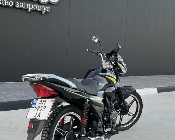 Мустанг MT 150 Region 2023 в Житомире на Automoto.ua Черный Мустанг MT 150 Region, объемом двигателя 0 л и пробегом 490 тыс. км за 850 $, фото 1 на Automoto.ua