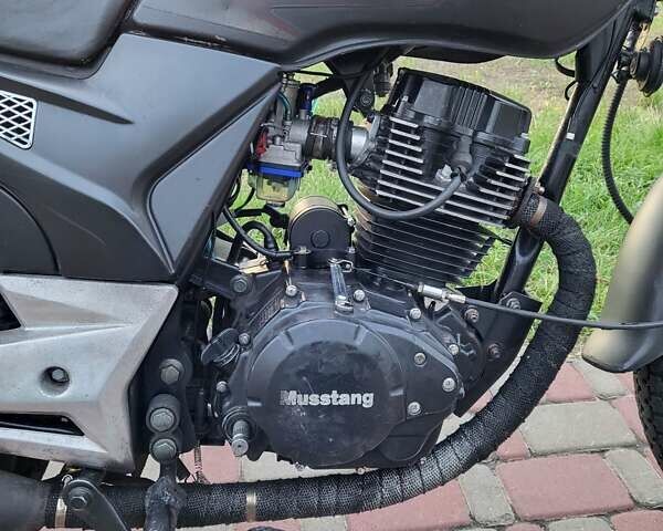 Черный Мустанг MT 200-8, объемом двигателя 0.2 л и пробегом 17 тыс. км за 750 $, фото 1 на Automoto.ua