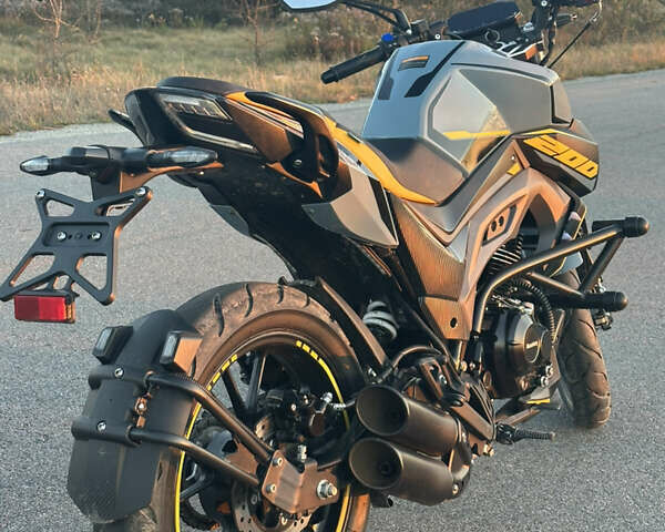 Мустанг Region ST 2025 у Романове на Automoto.ua Сірий Мустанг Region ST, об'ємом двигуна 0.2 л та пробігом 2 тис. км за 1217 $, фото 3 на Automoto.ua