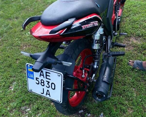 Чорний Мустанг XTREET 250, об'ємом двигуна 0.2 л та пробігом 9 тис. км за 1034 $, фото 8 на Automoto.ua