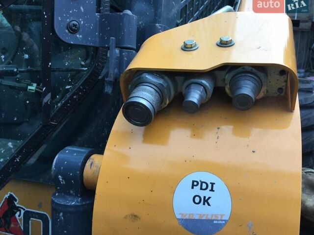 Желтый Mustang 2056, объемом двигателя 3.3 л и пробегом 1 тыс. км за 35100 $, фото 5 на Automoto.ua