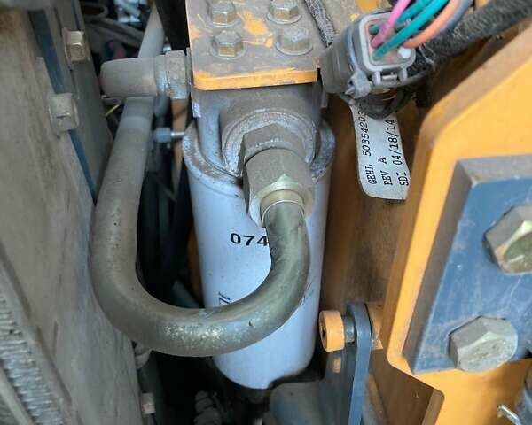 Желтый Mustang 2056, объемом двигателя 3.3 л и пробегом 1 тыс. км за 35100 $, фото 22 на Automoto.ua