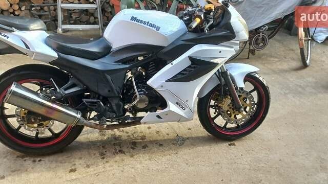 Mustang BL 2015 у Хусте на Automoto.ua Білий Mustang BL, об'ємом двигуна 0 л та пробігом 9 тис. км за 800 $, фото 5 на Automoto.ua