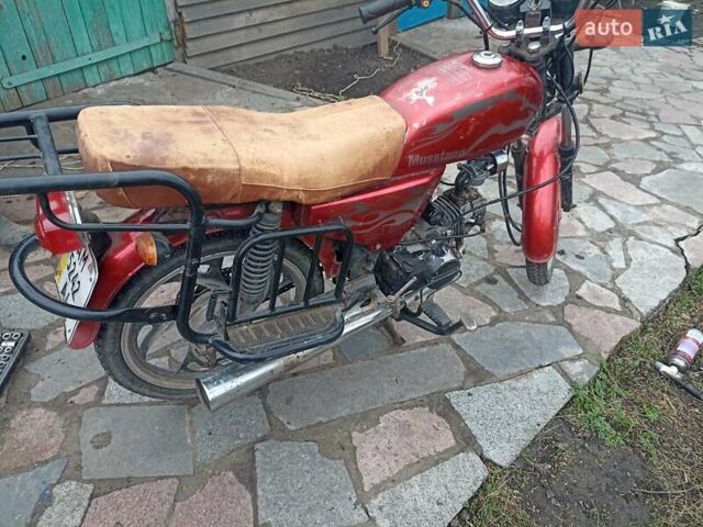 Красный Mustang BL, объемом двигателя 0 л и пробегом 30 тыс. км за 261 $, фото 3 на Automoto.ua