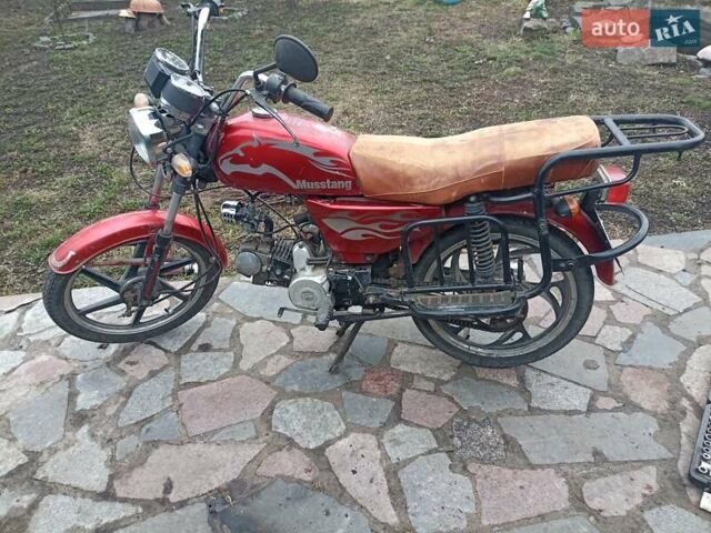 Красный Mustang BL, объемом двигателя 0 л и пробегом 30 тыс. км за 261 $, фото 1 на Automoto.ua