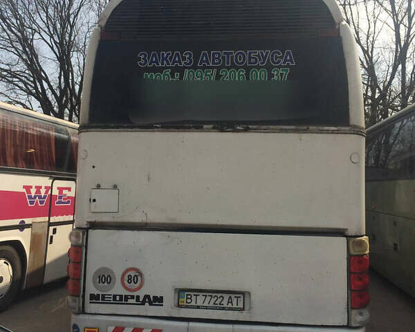 Белый Неоплан 116, объемом двигателя 12 л и пробегом 100 тыс. км за 3565 $, фото 1 на Automoto.ua