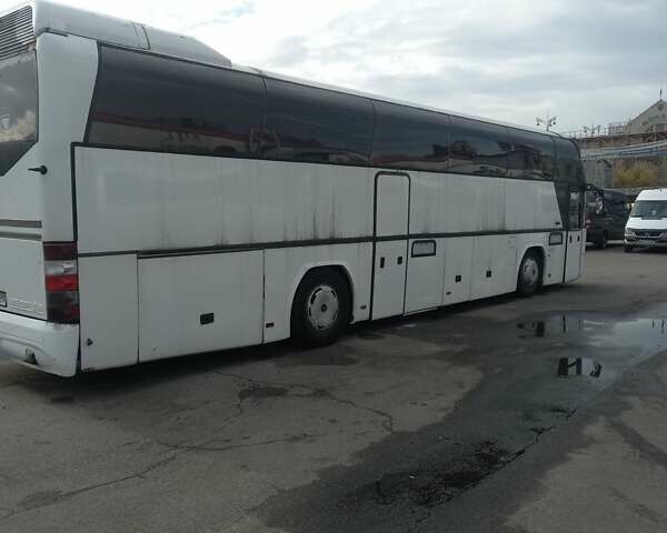 Белый Неоплан 116, объемом двигателя 12 л и пробегом 350 тыс. км за 8800 $, фото 2 на Automoto.ua