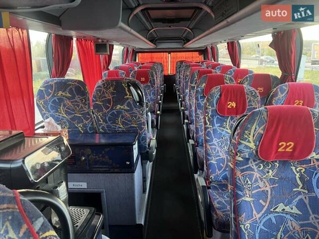 Желтый Неоплан 116, объемом двигателя 12 л и пробегом 120 тыс. км за 46000 $, фото 11 на Automoto.ua