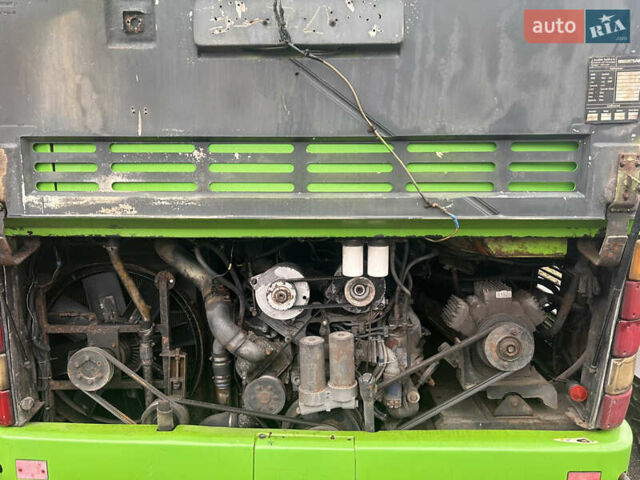 Зеленый Неоплан 116, объемом двигателя 14.62 л и пробегом 500 тыс. км за 17500 $, фото 3 на Automoto.ua