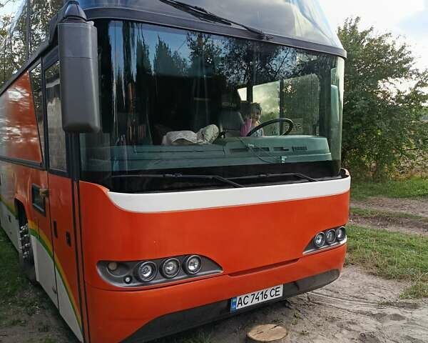 Оранжевый Неоплан 116, объемом двигателя 12 л и пробегом 400 тыс. км за 20000 $, фото 18 на Automoto.ua