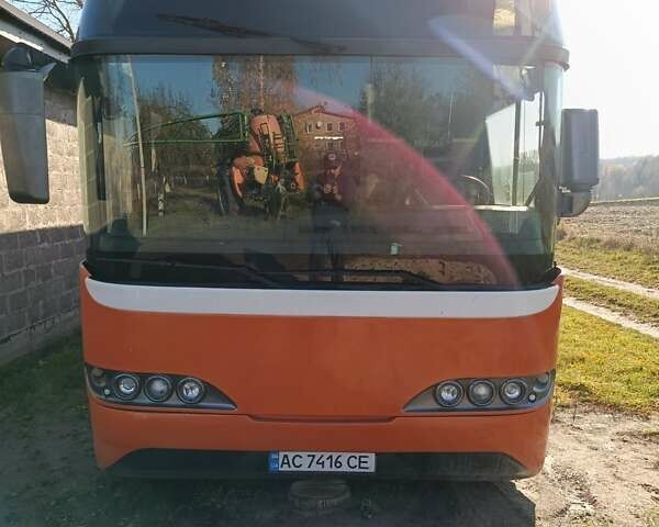 Оранжевый Неоплан 116, объемом двигателя 12 л и пробегом 400 тыс. км за 20000 $, фото 16 на Automoto.ua