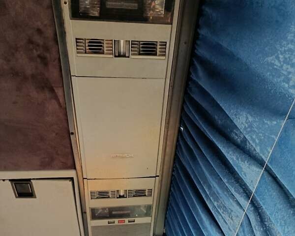 Оранжевый Неоплан 116, объемом двигателя 12 л и пробегом 400 тыс. км за 20000 $, фото 10 на Automoto.ua