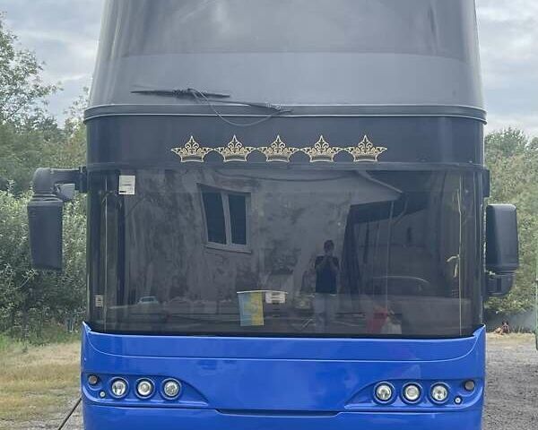 Синий Неоплан 122, объемом двигателя 0 л и пробегом 400 тыс. км за 21900 $, фото 1 на Automoto.ua