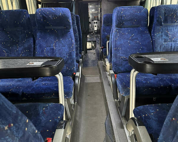 Зелений Неоплан 122, об'ємом двигуна 14.62 л та пробігом 1 тис. км за 15000 $, фото 5 на Automoto.ua