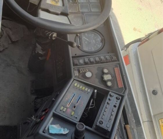 Неоплан 3302, объемом двигателя 2.3 л и пробегом 0 тыс. км за 5900 $, фото 10 на Automoto.ua