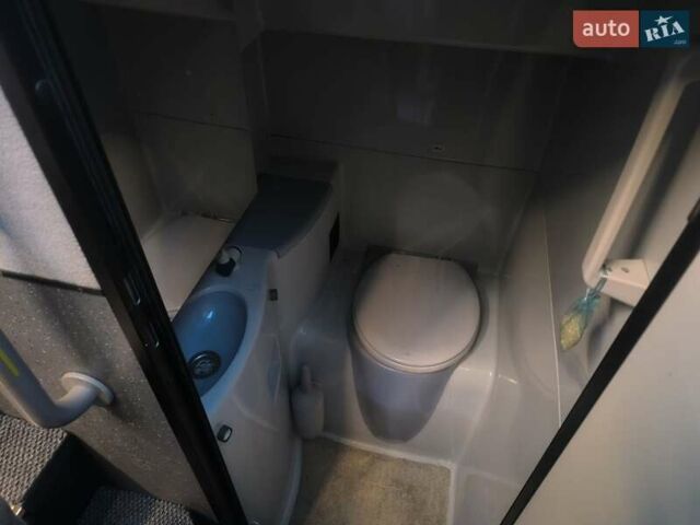 Сірий Неоплан Н 1217, об'ємом двигуна 12.42 л та пробігом 930 тис. км за 87000 $, фото 4 на Automoto.ua