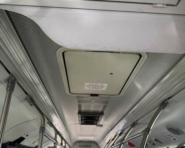 Неоплан Н 4407 2001 в Одессе на Automoto.ua Белый Неоплан Н 4407, объемом двигателя 6.87 л и пробегом 1 тыс. км за 18000 $, фото 16 на Automoto.ua